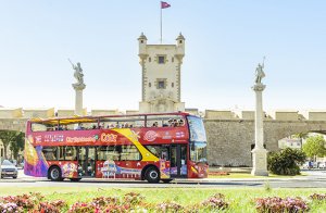 Conoce Cádiz en autobús panorámico esta primavera